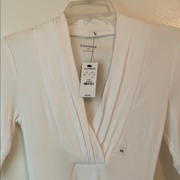 NWT express top in size XS - Picture 2 of 4